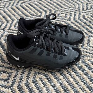 Nike Kids Charcoal and Black Football Cleats
